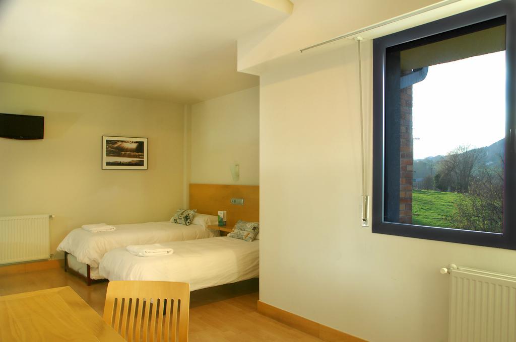 Hotel Txintxua Hernani Ruang foto