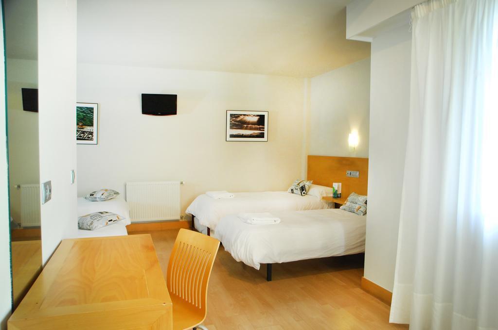 Hotel Txintxua Hernani Ruang foto