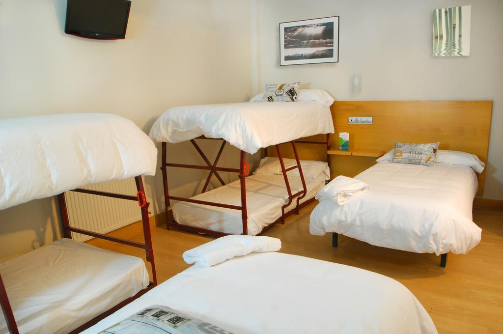 Hotel Txintxua Hernani Ruang foto