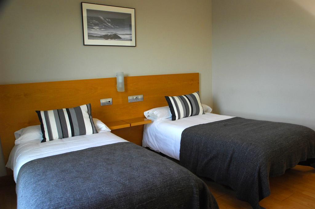 Hotel Txintxua Hernani Ruang foto