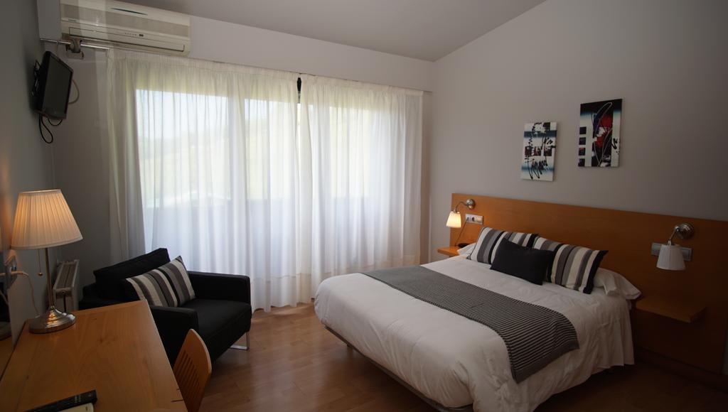 Hotel Txintxua Hernani Bagian luar foto