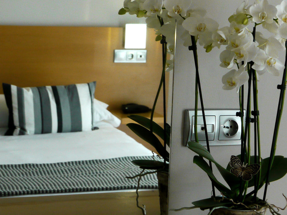 Hotel Txintxua Hernani Bagian luar foto
